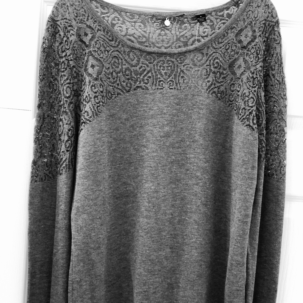 Gray pullover sweater by Anthropologie